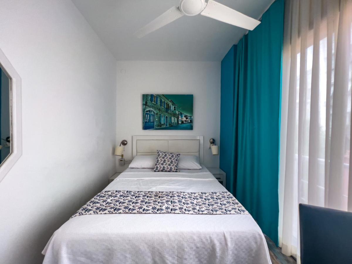 Larimar Hotel Çeşme Buitenkant foto