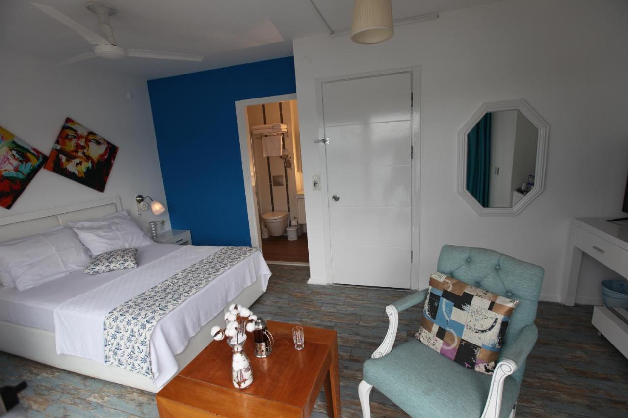 Larimar Hotel Çeşme Buitenkant foto